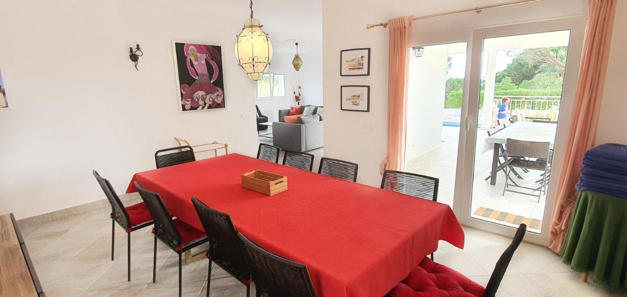Sunset Villa By Laranjal Rentals ออยุส ดิ อากวา ภายนอก รูปภาพ
