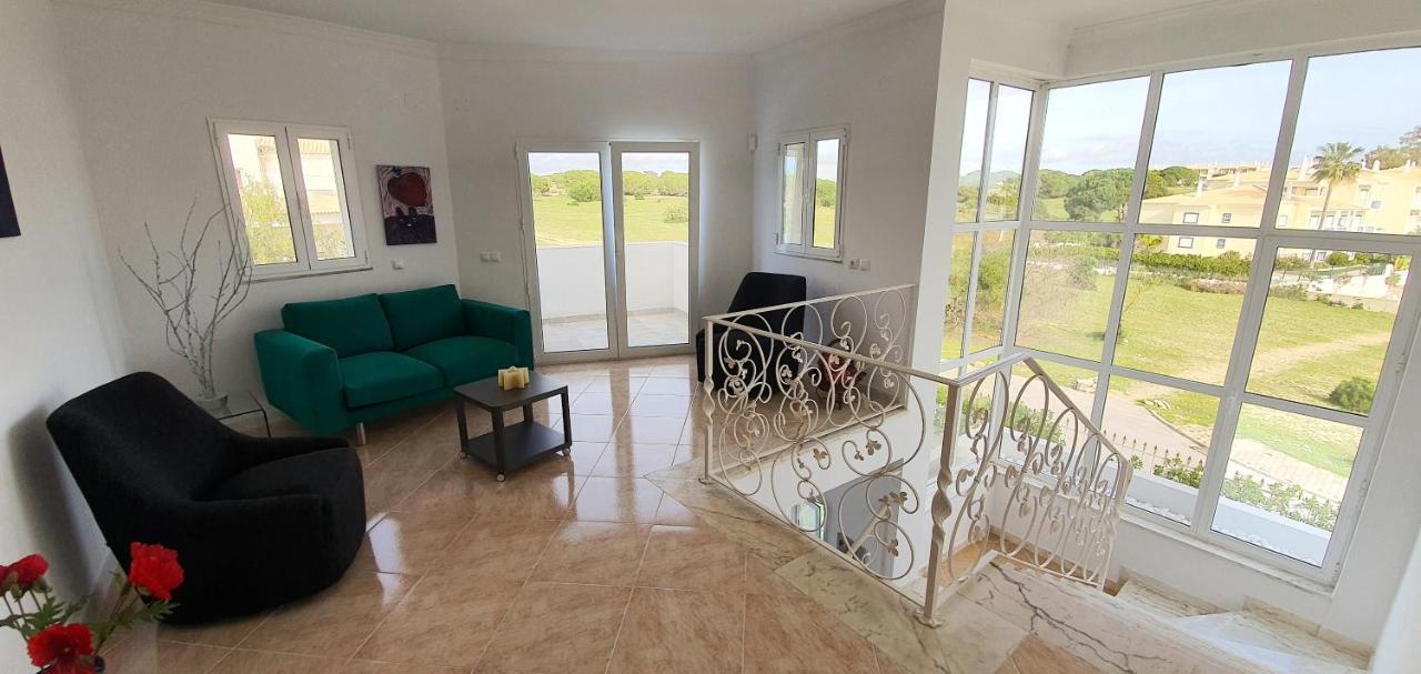 Sunset Villa By Laranjal Rentals ออยุส ดิ อากวา ภายนอก รูปภาพ