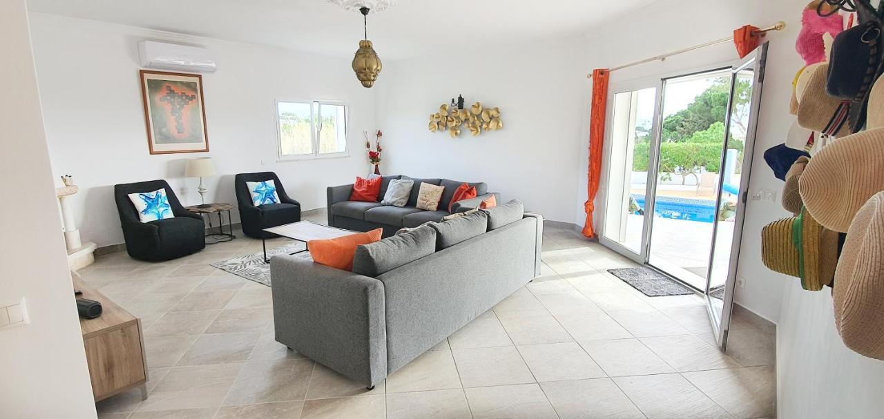 Sunset Villa By Laranjal Rentals ออยุส ดิ อากวา ภายนอก รูปภาพ